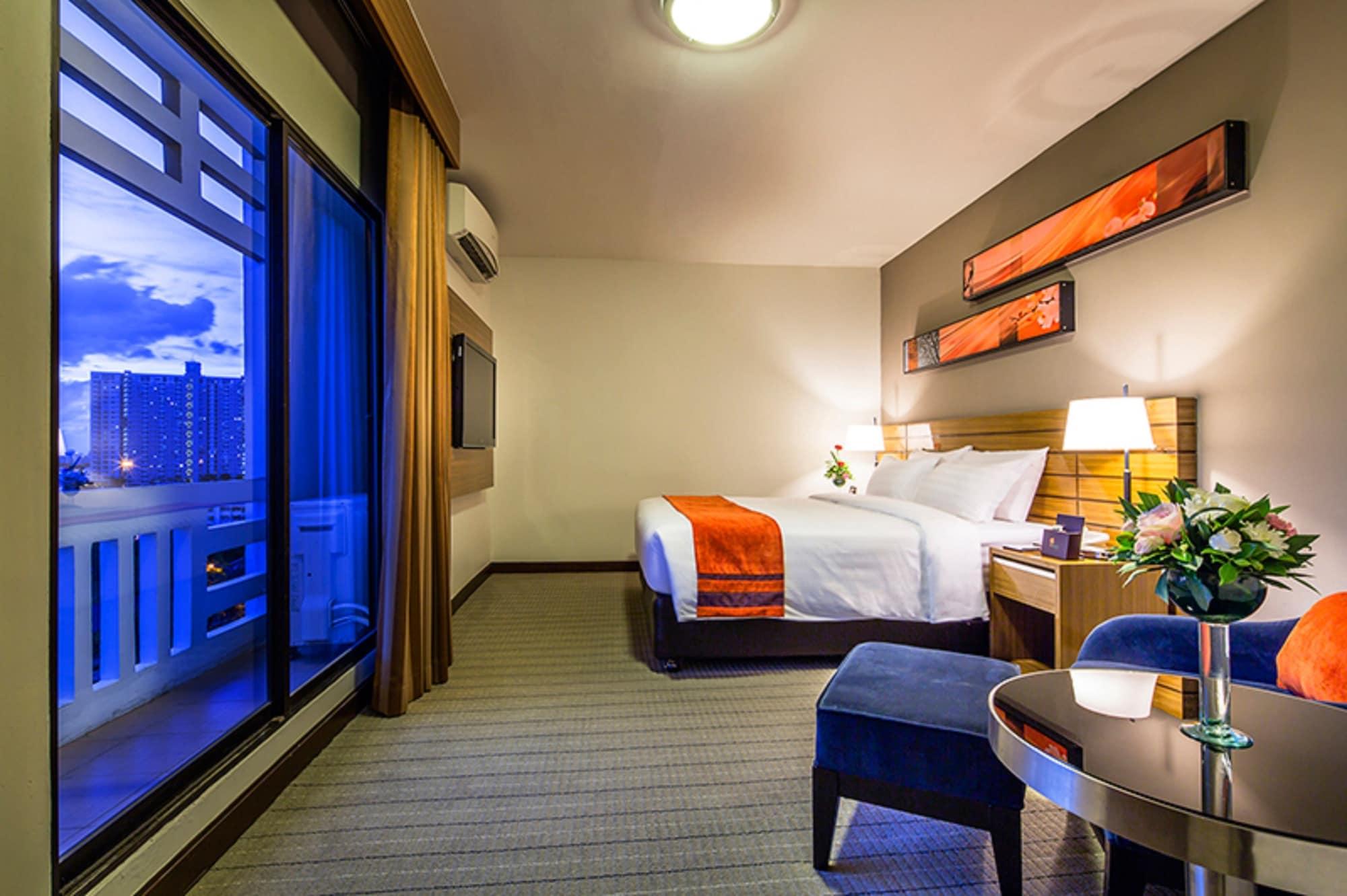 Maple Hotel Bangkok Exterior photo